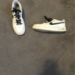 Black and white Nike shoes